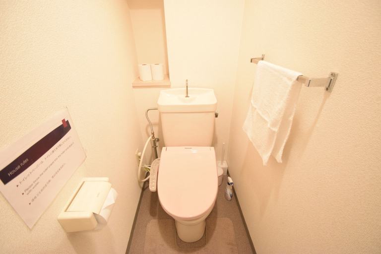 Bathroom 3, Color Shimanouchi, Osaka
