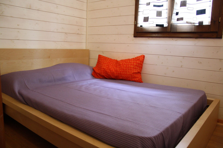 Bedroom 2, Camping Aviglianalacs, Torino