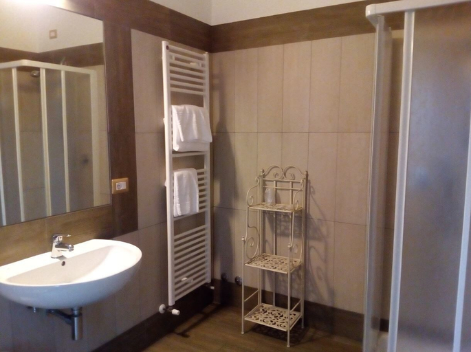 Bathroom 4, Hotel Ristorante Cantina Langelina, Ancona