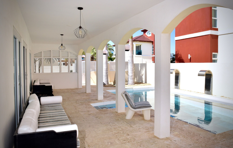 Sport & Beauty, Villa Thalis