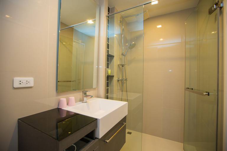 Bathroom 5, The Deck Condo Patong by VIP, Pulau Phuket