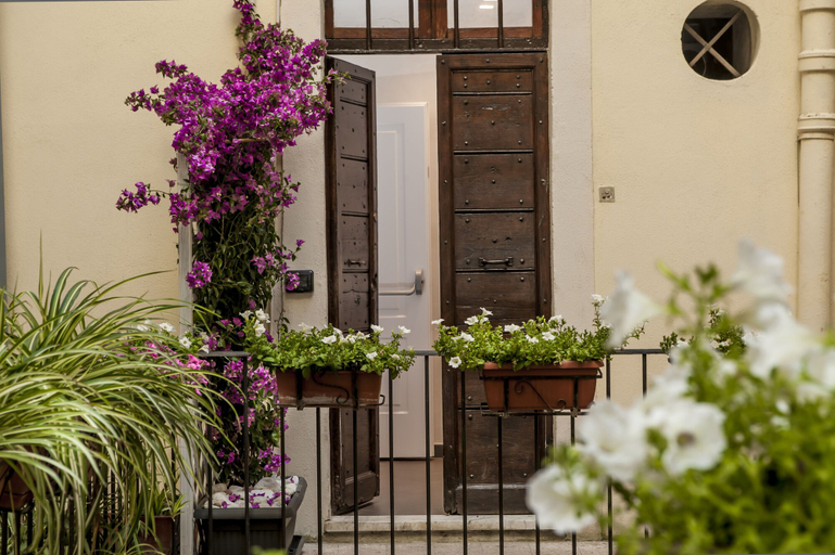 Exterior & Views, Navona Elite, Rome