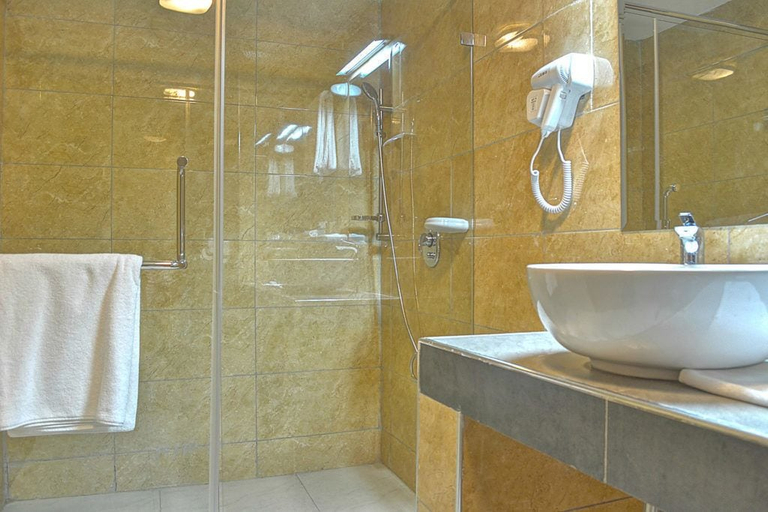 Bathroom 5, Grand Royal Swiss Hotel, Kisumu West