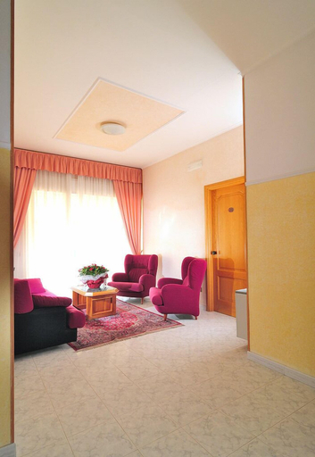 Bedroom 2, Albergo Paradiso, Rome