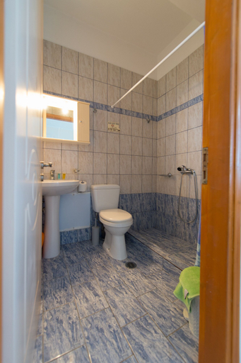 Bathroom 4, Thesmos Village, West Greece
