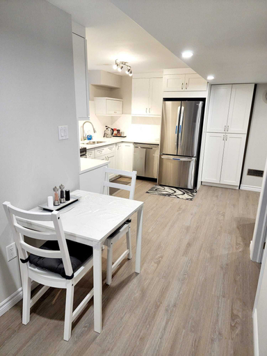Others 3, Stunning - Basement Apt in Barrie, Simcoe