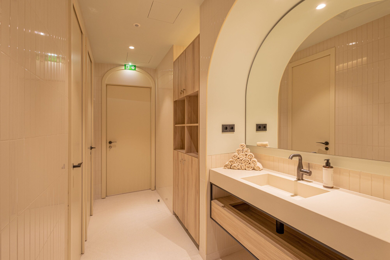 Bathroom 5, Luster Hotel, Lisbon
