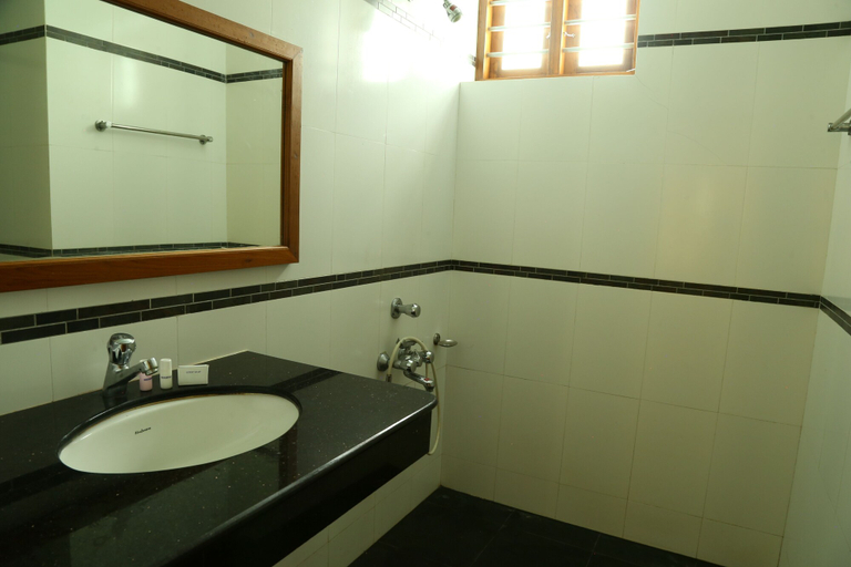 Bathroom 4, Travancore Island Resort, Thiruvananthapuram