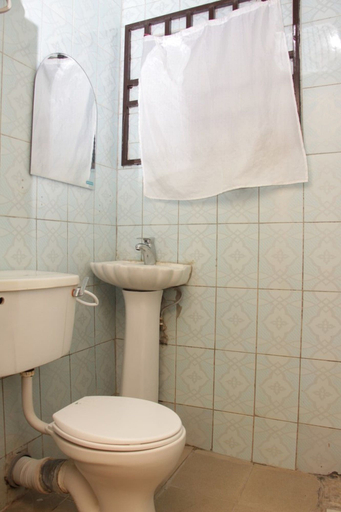 Bathroom 3, Pedallo Luxury Inn Ltd, AbujaMun