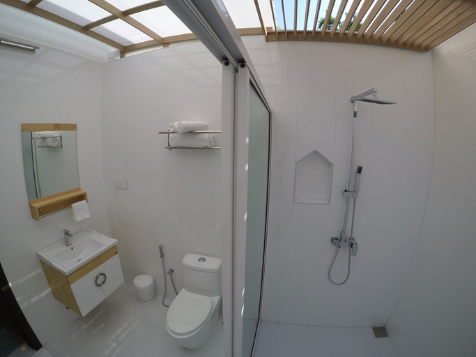 Bathroom 4, Thoddoo Inn