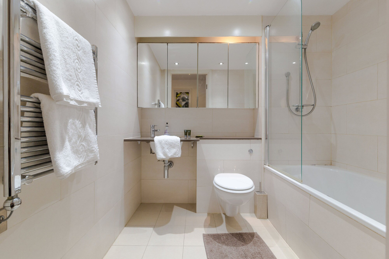 Bathroom, Bijou Delight by Austin David Apartments, London