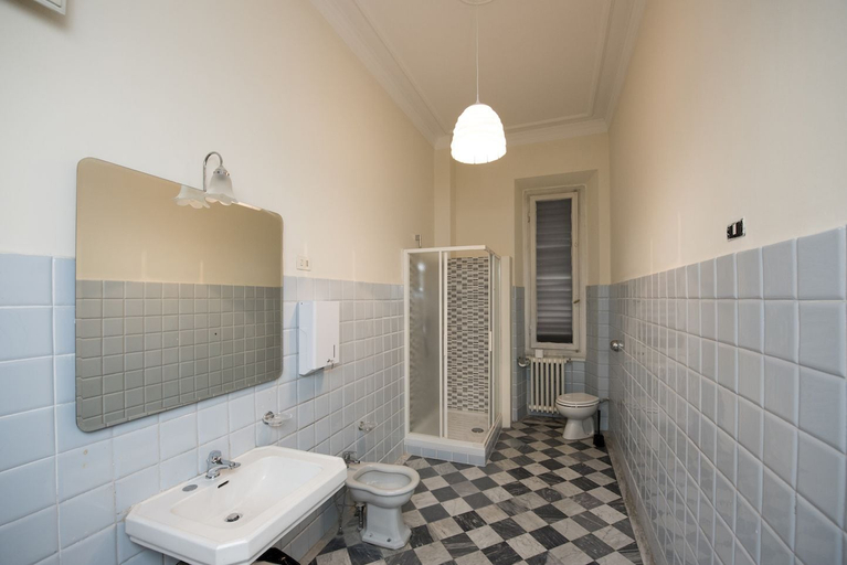 Bathroom 3, Fortezza Second floor, Florence