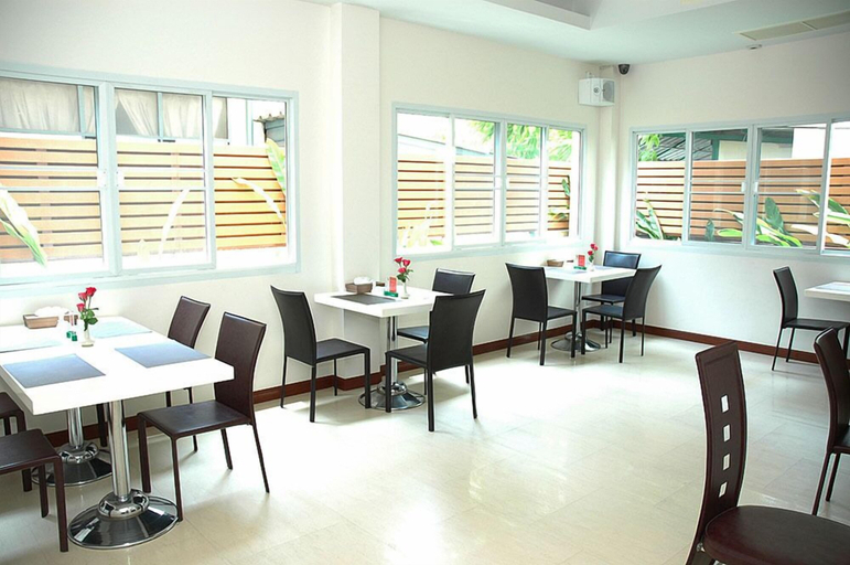 Food & Drinks 4, Calypzo 2, Huai Kwang