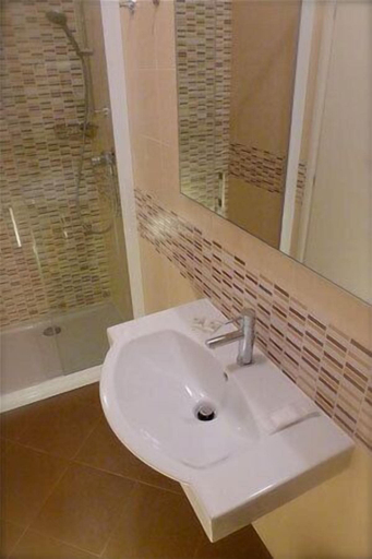 Bathroom 2, Hotel Mirella & Ristorante Don Bacco, Treviso
