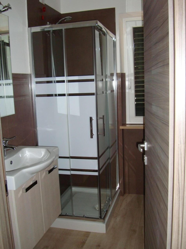 Bathroom 5, Verziere B&B, Ancona