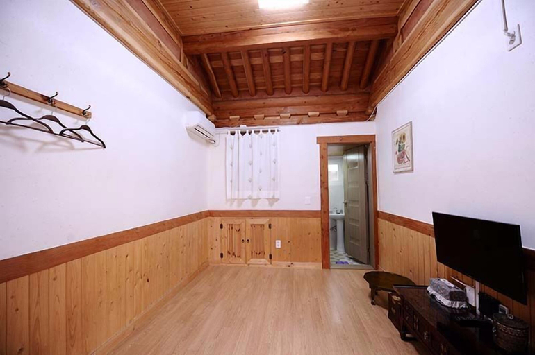 Others 4, Star Rest Hanok, Jeonju
