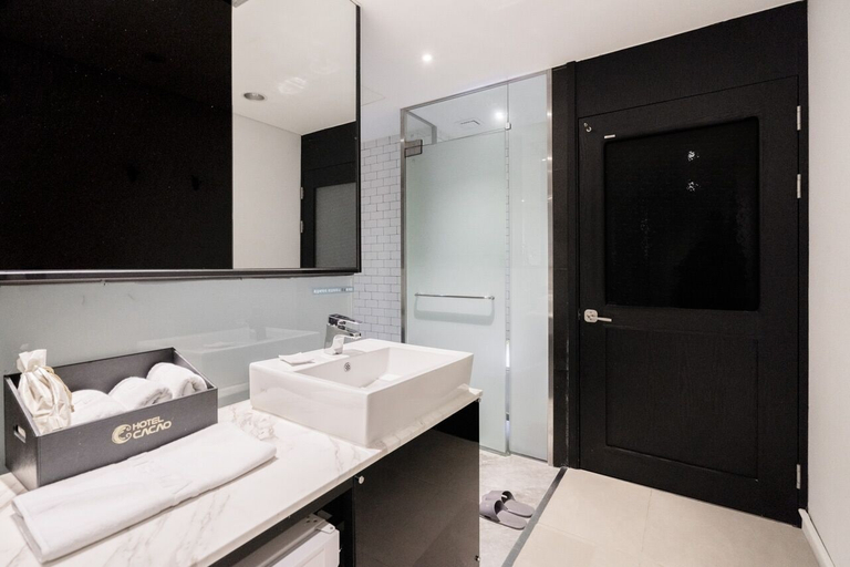 Bathroom 4, HOTEL CACAO, Namdong