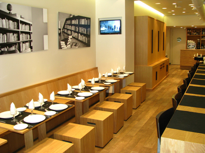 Food & Drinks 5, Hostal Sol Square Madrid, Madrid