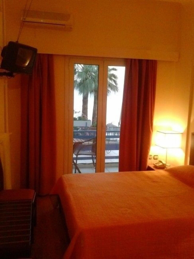 Bedroom 4, Hotel Lefkadi, Central Greece