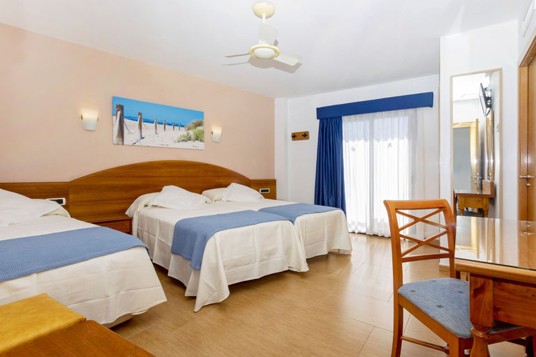 Bedroom 3, Hostal Manolita, Baleares