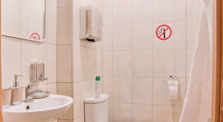 Bathroom 4, Hostels Rus - Belorusskaya, Northern