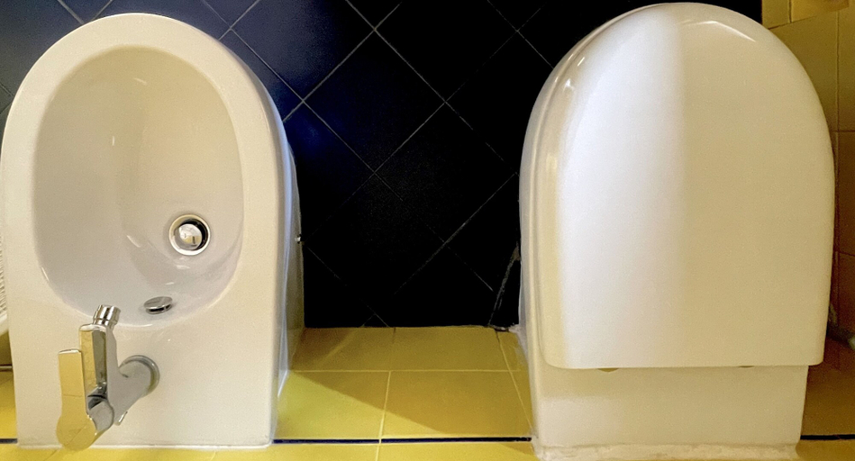 Bathroom 5, Santo Spirito, Arezzo