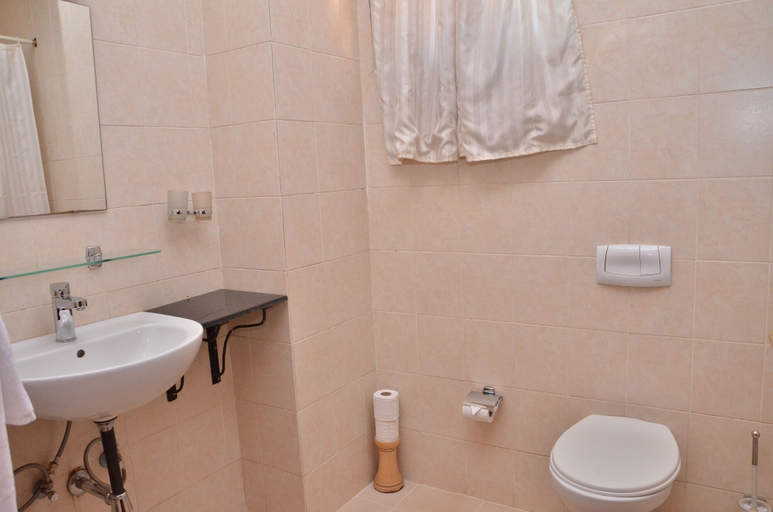 Bathroom 4, Hotel Chez Lando, Gasabo