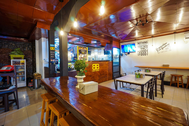 Food & Drinks 5, Yuta, Manado