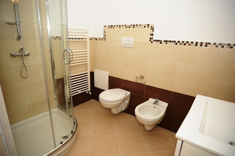 Bathroom 5, Bed & Breakfast Villa Corallo, Lecce