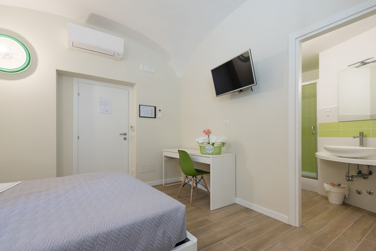 Bedroom 4, Bed&BikeRome Rooms, Rome