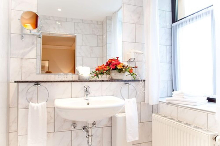 Bathroom 5, Hotel Weißes Roß Marienberg, Erzgebirgskreis