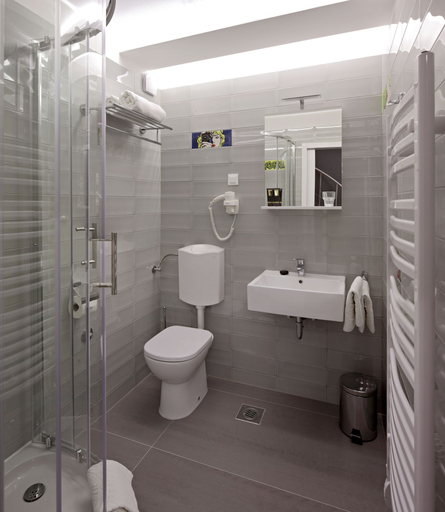 Bathroom 2, Residence Park, Zagreb