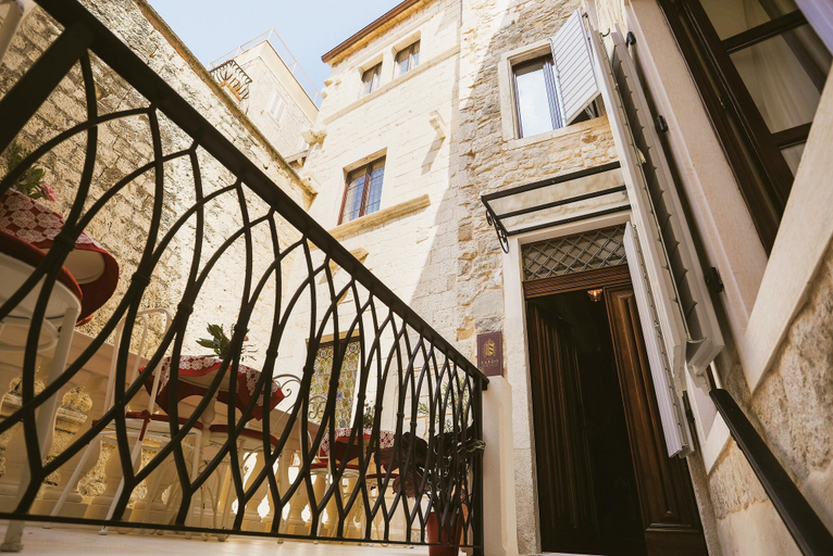 Exterior & Views 2, Heritage Hotel Cardo, Split