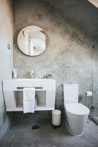 Bathroom 4, Castello Prime Suites, Lisbon