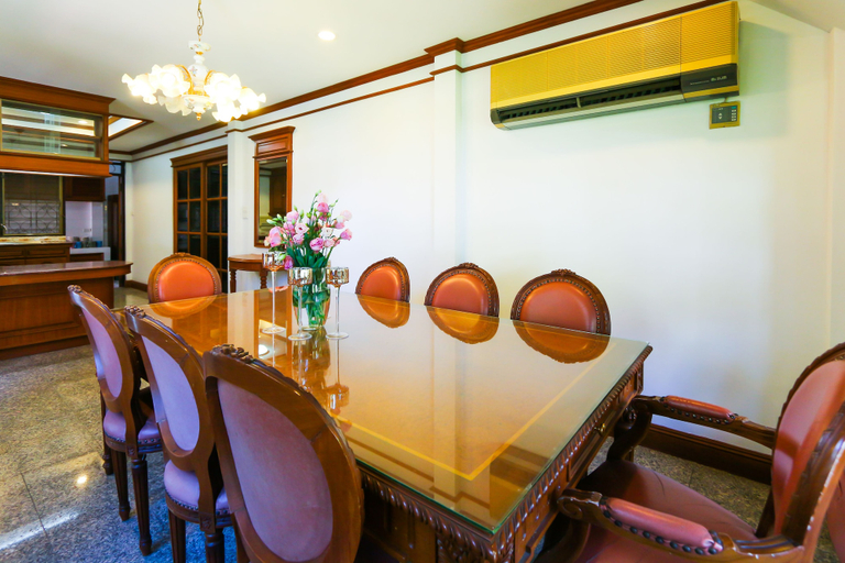 Others 5, Villa de Nimman, Muang Chiang Mai
