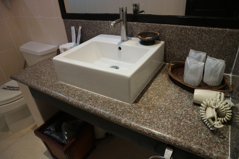 Bathroom 5, Sea Wind Resort, Malay