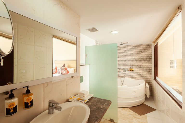 Bathroom 5, Zone Connect by The Park Udaipur, Udaipur