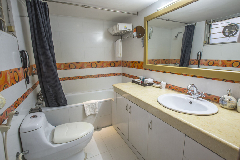 Bathroom 4, Ascott The Residence Dhaka, Dhaka
