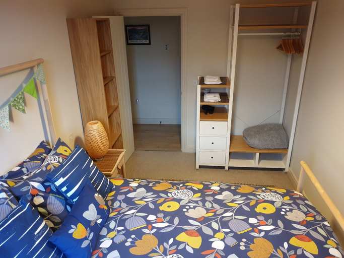 Bedroom 2, 2 Bedroom Central Stylish Flat, Leeds