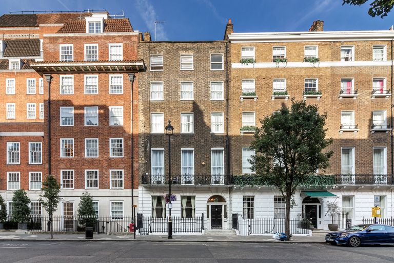 Exterior & Views 2, Luxury Apartment in Central London, London