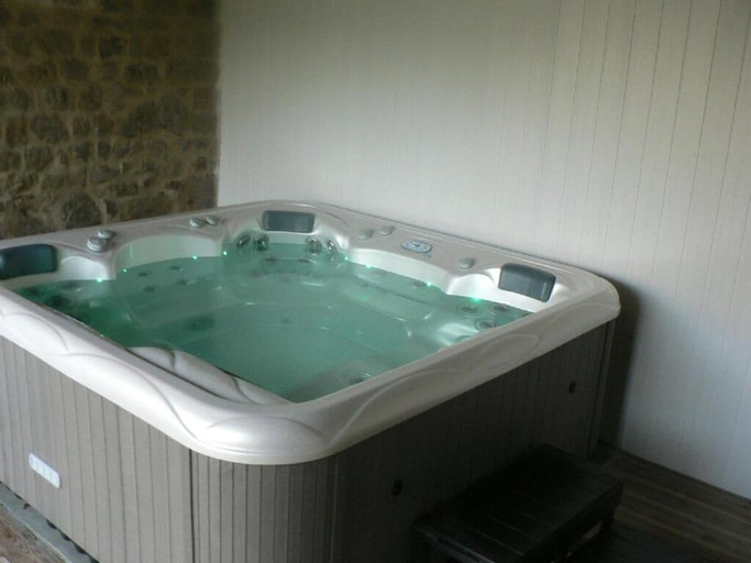 Bathroom, Domaine des Cigognes chambre d'hôtes, Calvados