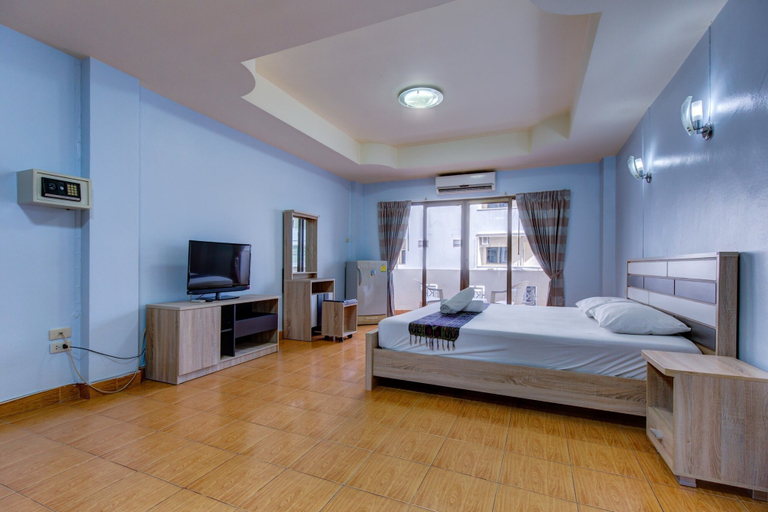 Bedroom 4, I-Rovers Sports Bar & Guesthouse, Pattaya