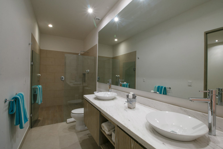 Bathroom, Top Bright Airy Studio, Puerto Vallarta