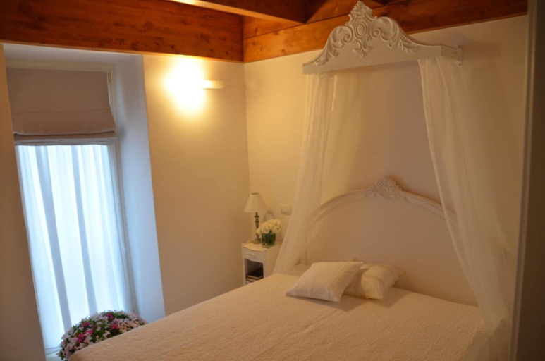 Bedroom 2, B&B Al Vecchio Borgo, Barletta-Andria-Trani
