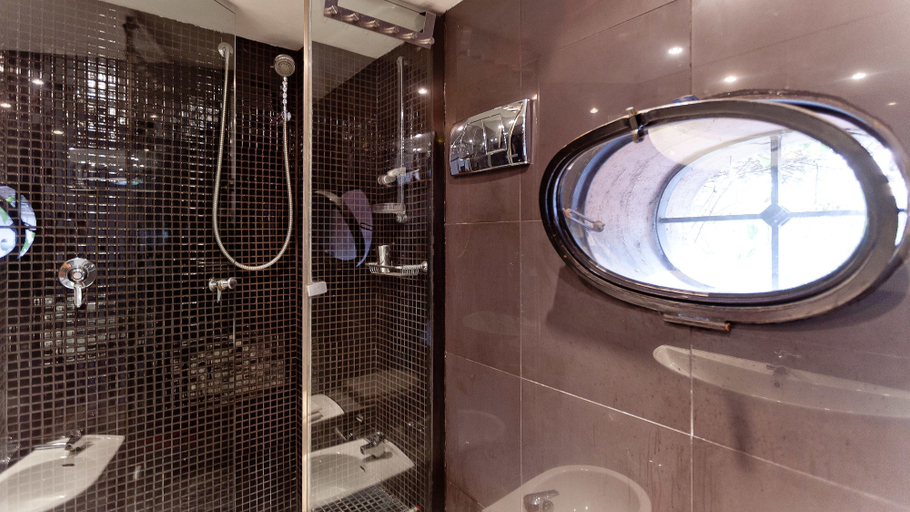Bathroom 5, Rental In Rome Riari Loft, Roma