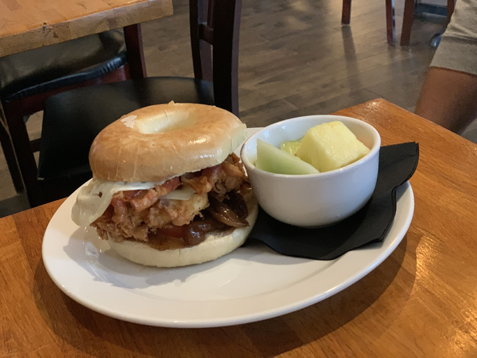 Food & Drinks 5, Woodbridge Inn & Tavern, Pickens