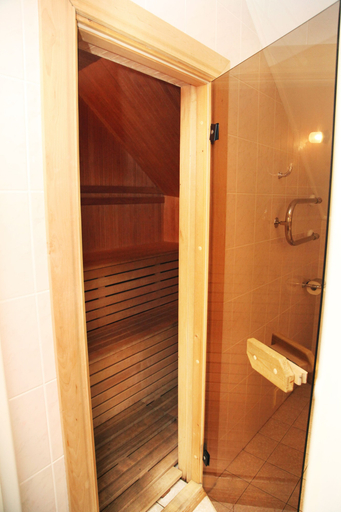 Bathroom 5, Forums Boutique Hotel, Riga