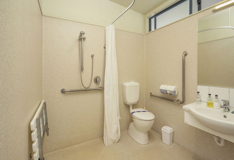 Bathroom 4, Sunset Motel, Westland