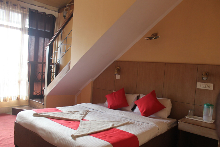 Bedroom 1, Hotel Kalash, Darjiling