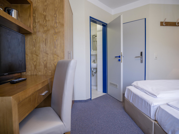 Bedroom 4, Hotel Königstein Kiel by Tulip Inn, Kiel